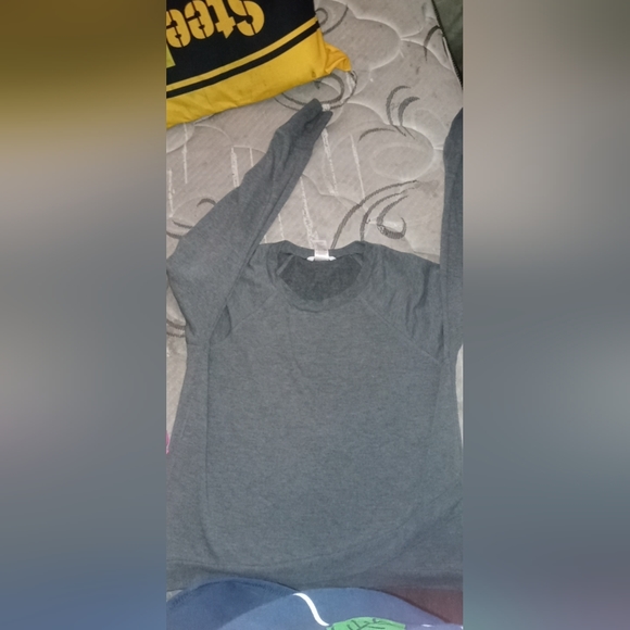 Grey - Picture 2 of 2